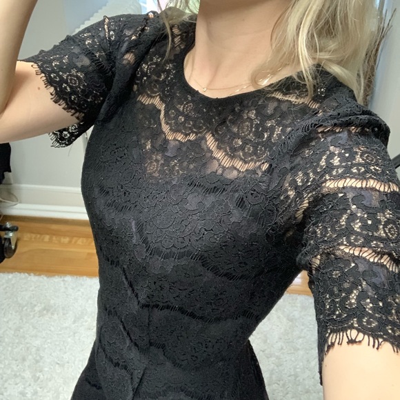 Lace jumpsuit - Picture 2 of 9